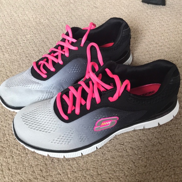 sketcher sketch knit